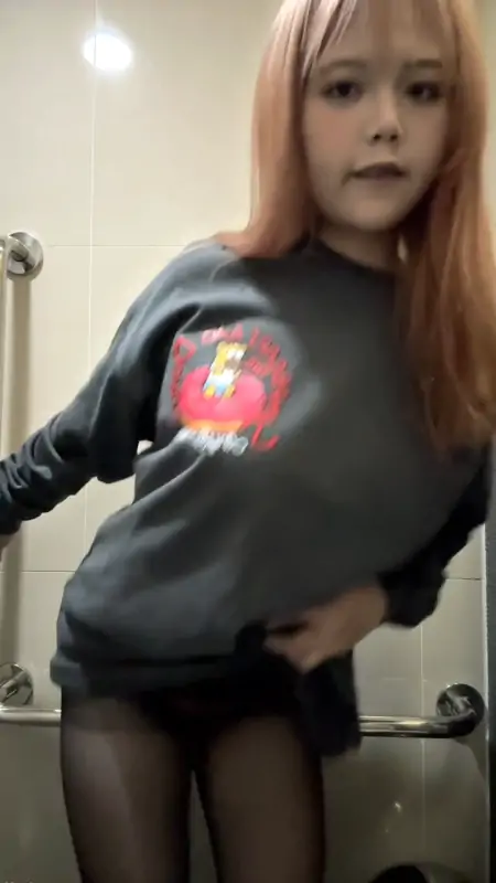 鲜奶茶(cherry_bear)尺度作品合集 [12V/3.29G]