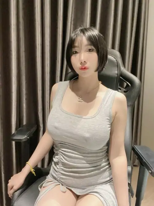 muaymyb Onlyfans订阅合集 [32P+64V/16.5G]