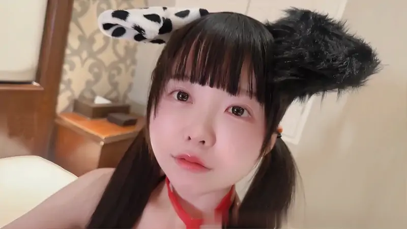yurinslittlepeach – 新增 30分钟 双马尾奶牛情趣服 [1V/843MB]