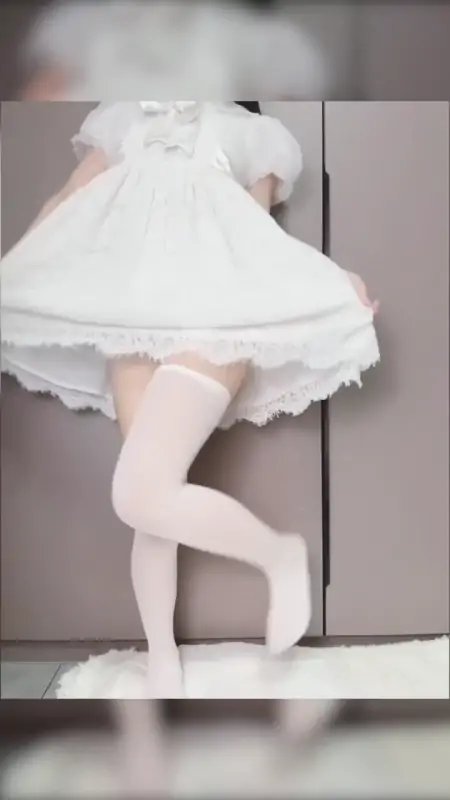 甜甜 纯白洛丽塔 [1V/164M]